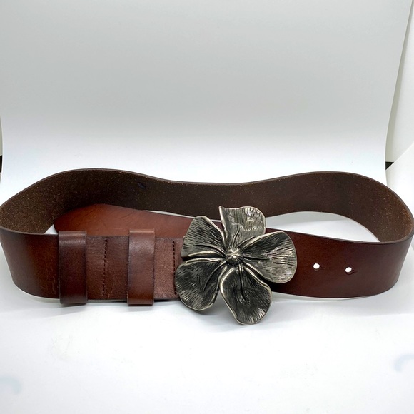 Accessories - Flower leather belt